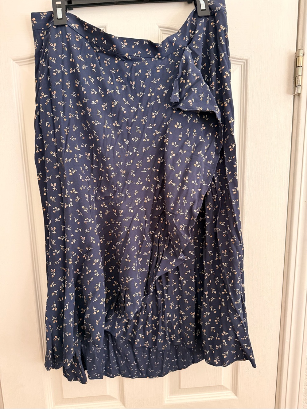 Madewell Navy Floral Ruffle Midi Skirt
